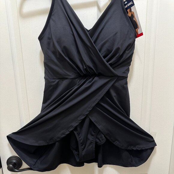 New Lands' End One Piece Swimsuit Size M Black Tulip Wrap Swim Dress Feminine - Picture 8 of 15